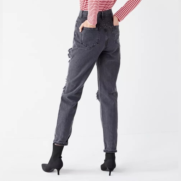 Urban Outfitters Distressed Mom Jeans - Picture 3 of 4